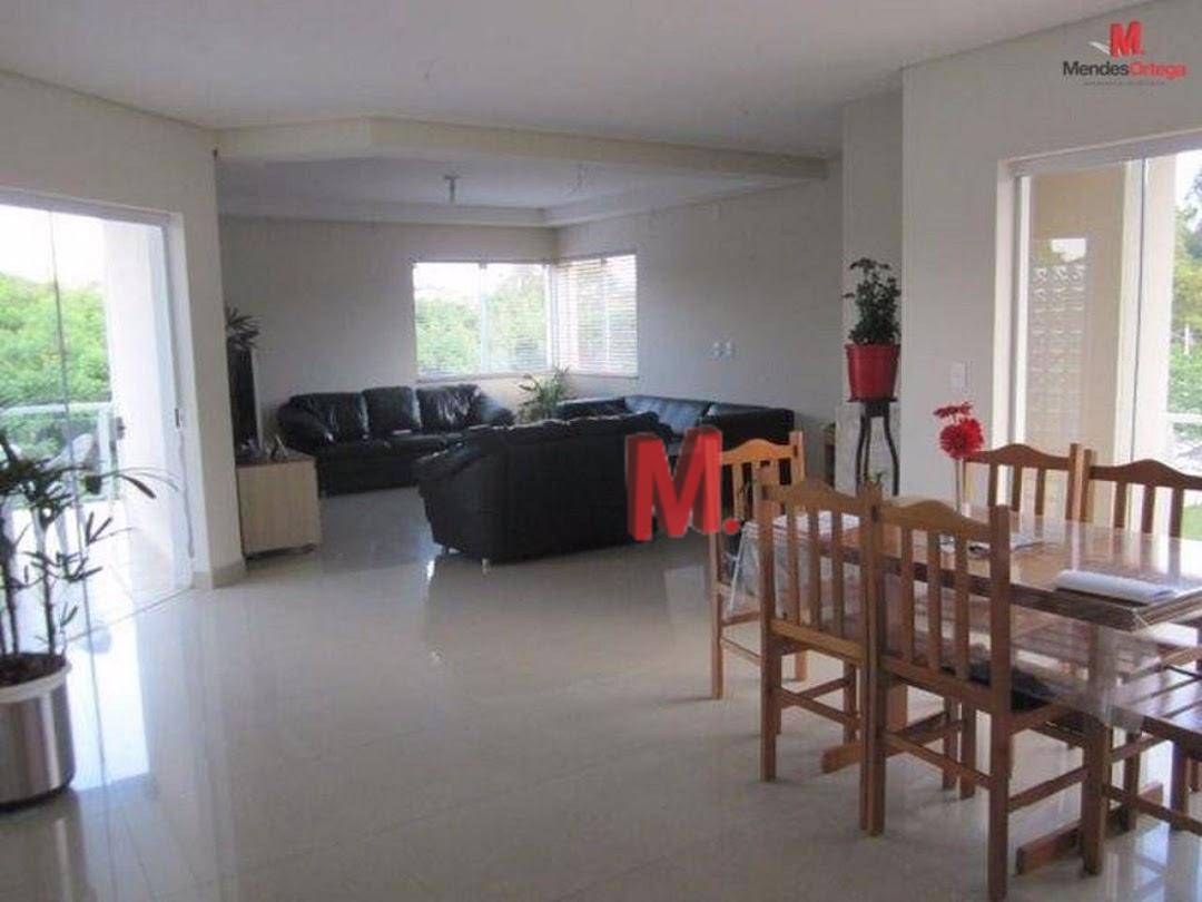 Casa de Condomínio à venda com 3 quartos, 391m² - Foto 4