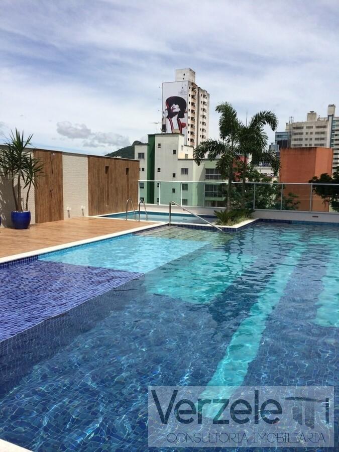 Apartamento à venda com 4 quartos, 140m² - Foto 8