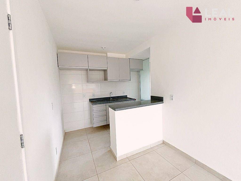 Apartamento para alugar com 2 quartos, 60m² - Foto 4