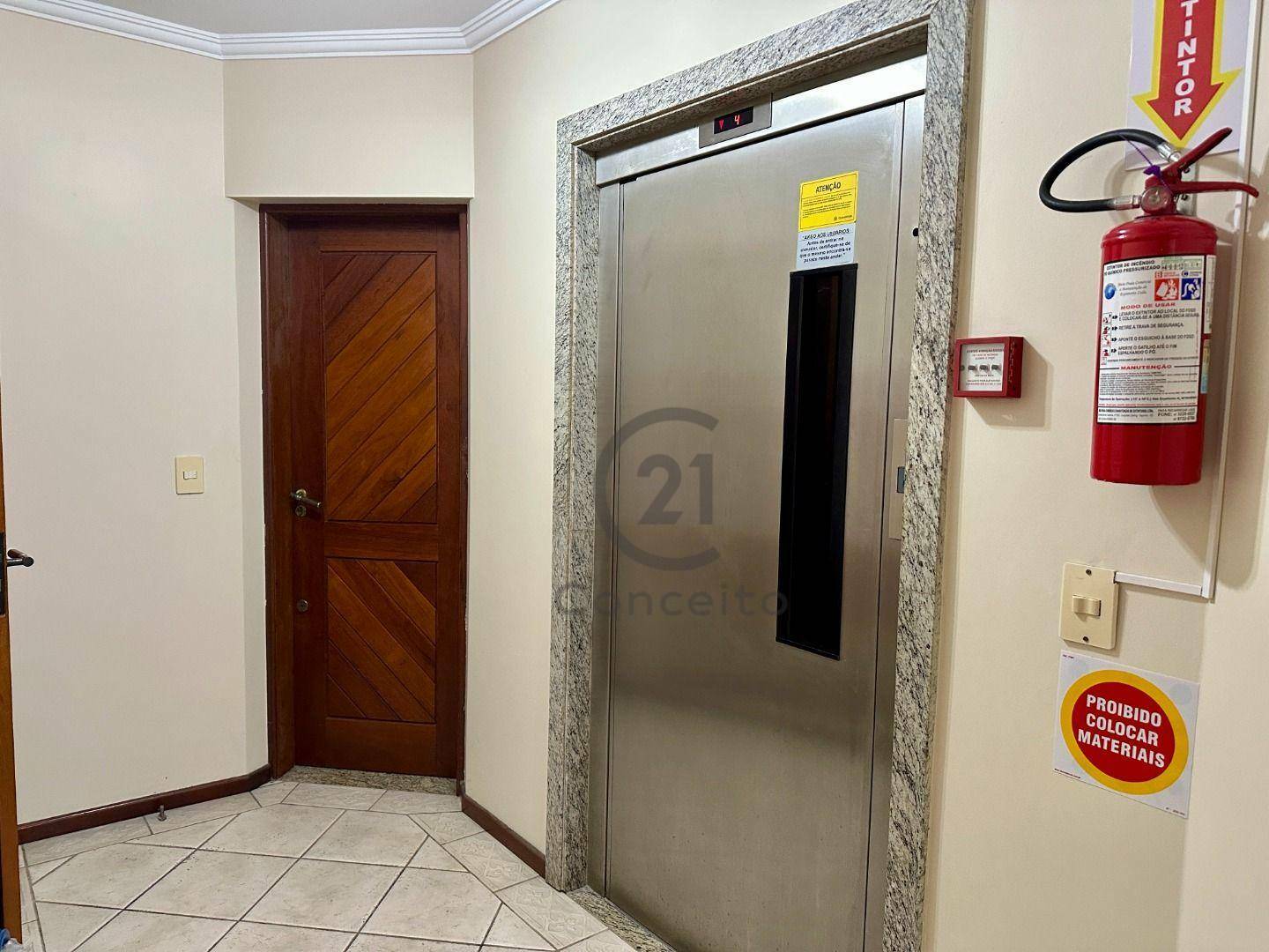 Apartamento à venda com 3 quartos, 212m² - Foto 30