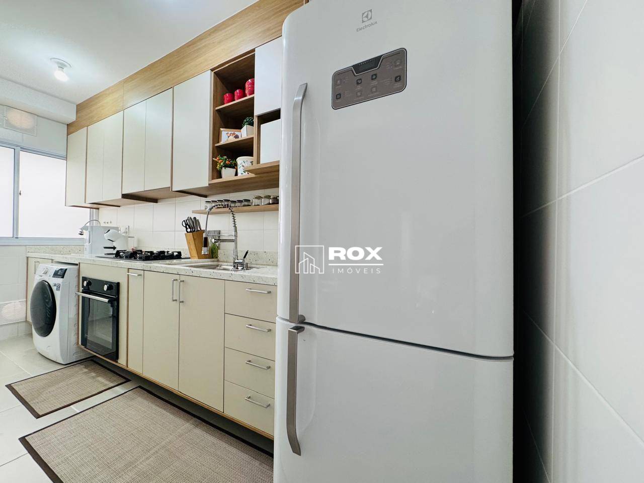 Apartamento à venda com 2 quartos, 67m² - Foto 7