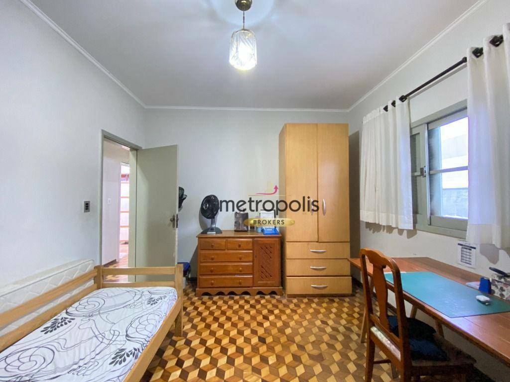 Casa à venda com 4 quartos, 250m² - Foto 27