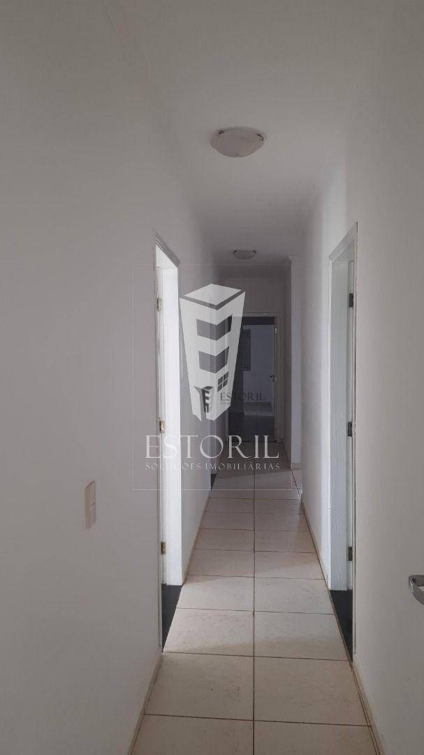 Casa à venda com 5 quartos, 300m² - Foto 11