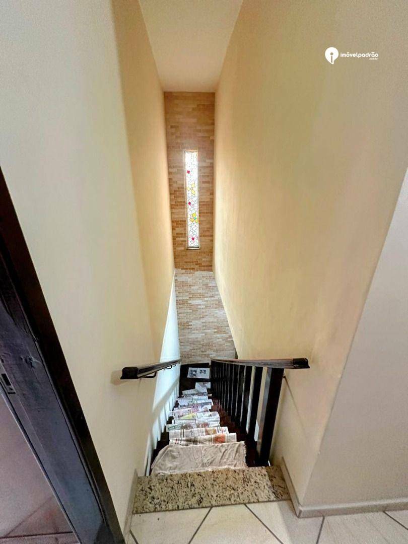 Casa para alugar com 3 quartos, 150m² - Foto 16