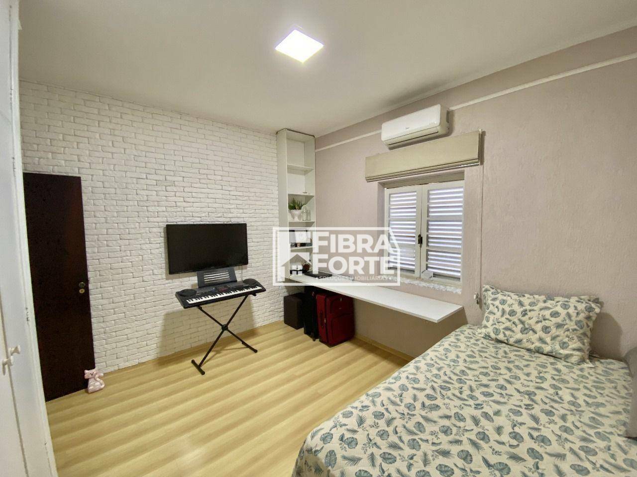 Casa à venda com 3 quartos, 208m² - Foto 23