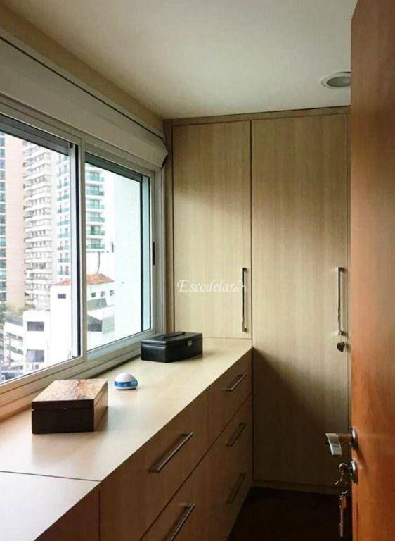 Apartamento à venda com 4 quartos, 328m² - Foto 8