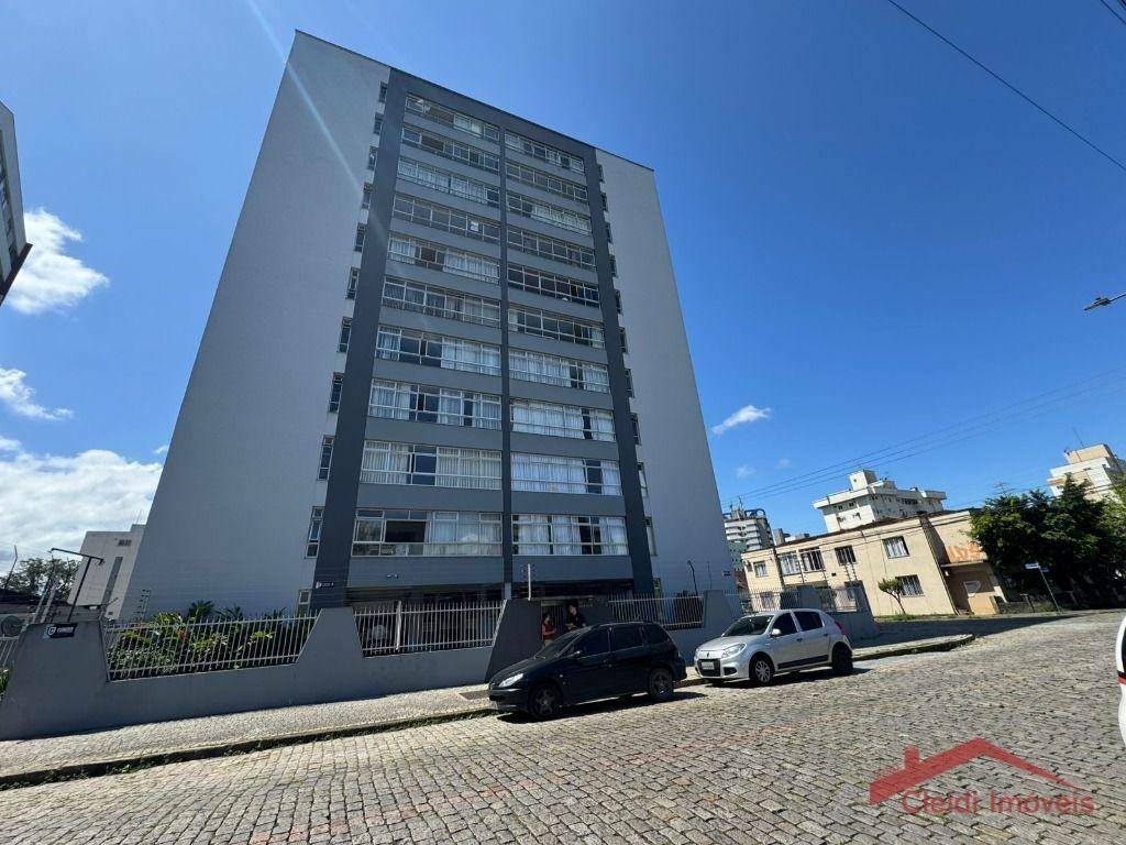 Apartamento para alugar com 3 quartos, 122m² - Foto 1