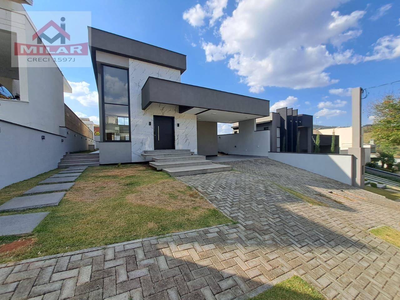 Sobrado, 3 quartos, 304 m² - Foto 2