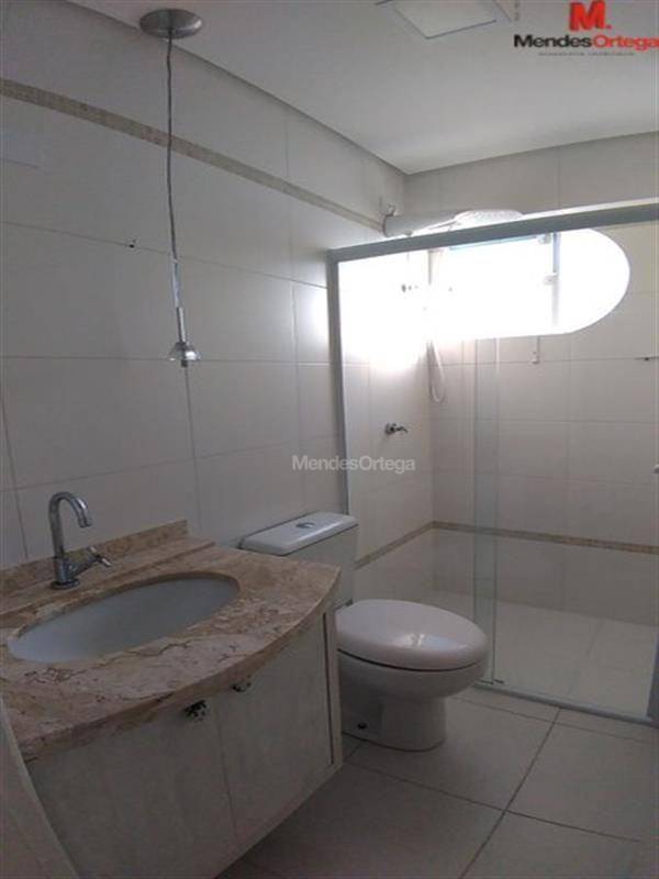 Apartamento à venda com 2 quartos, 70m² - Foto 18