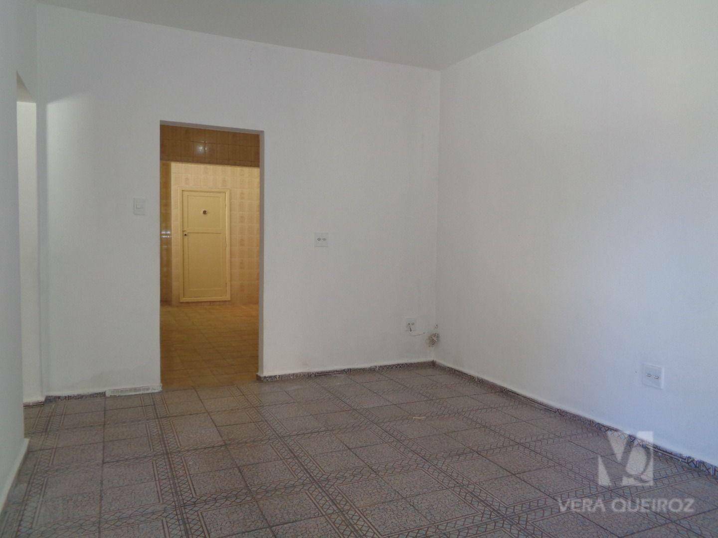 Casa à venda com 3 quartos, 100m² - Foto 3