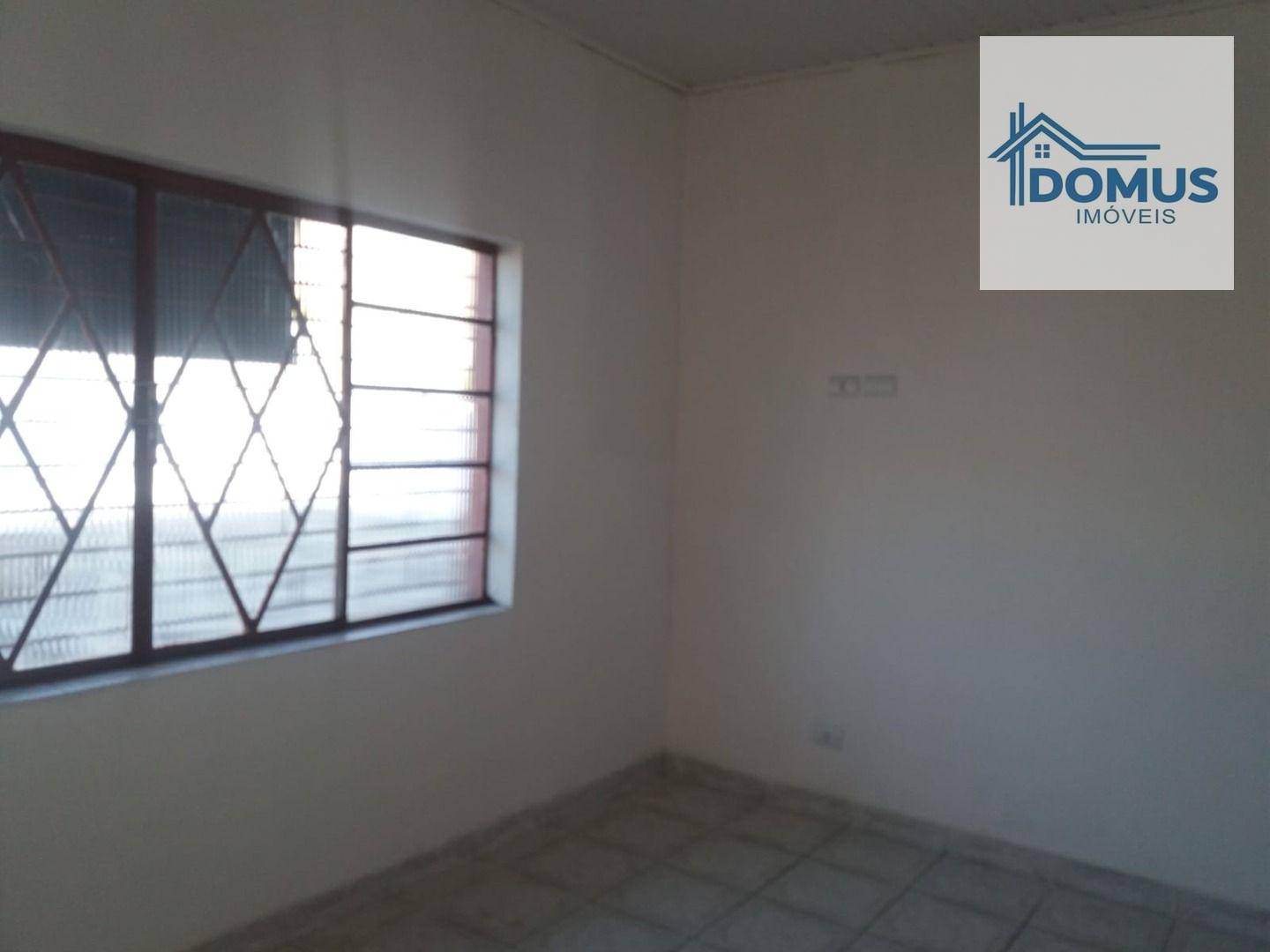 Casa para alugar com 4 quartos, 180m² - Foto 4