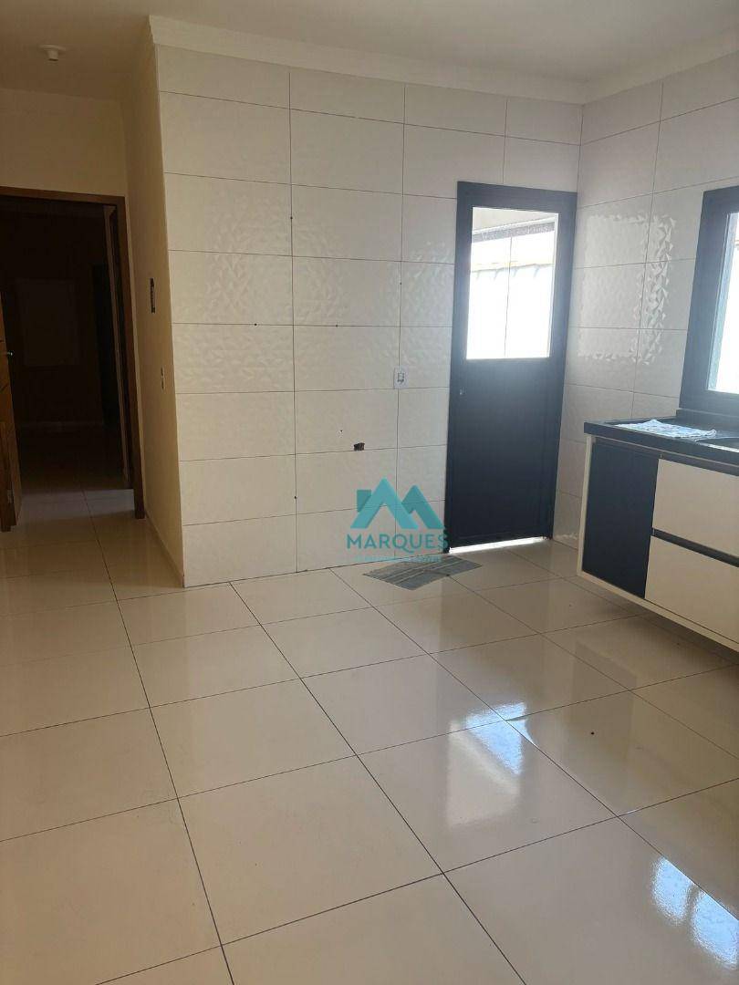 Casa à venda com 3 quartos, 110m² - Foto 14