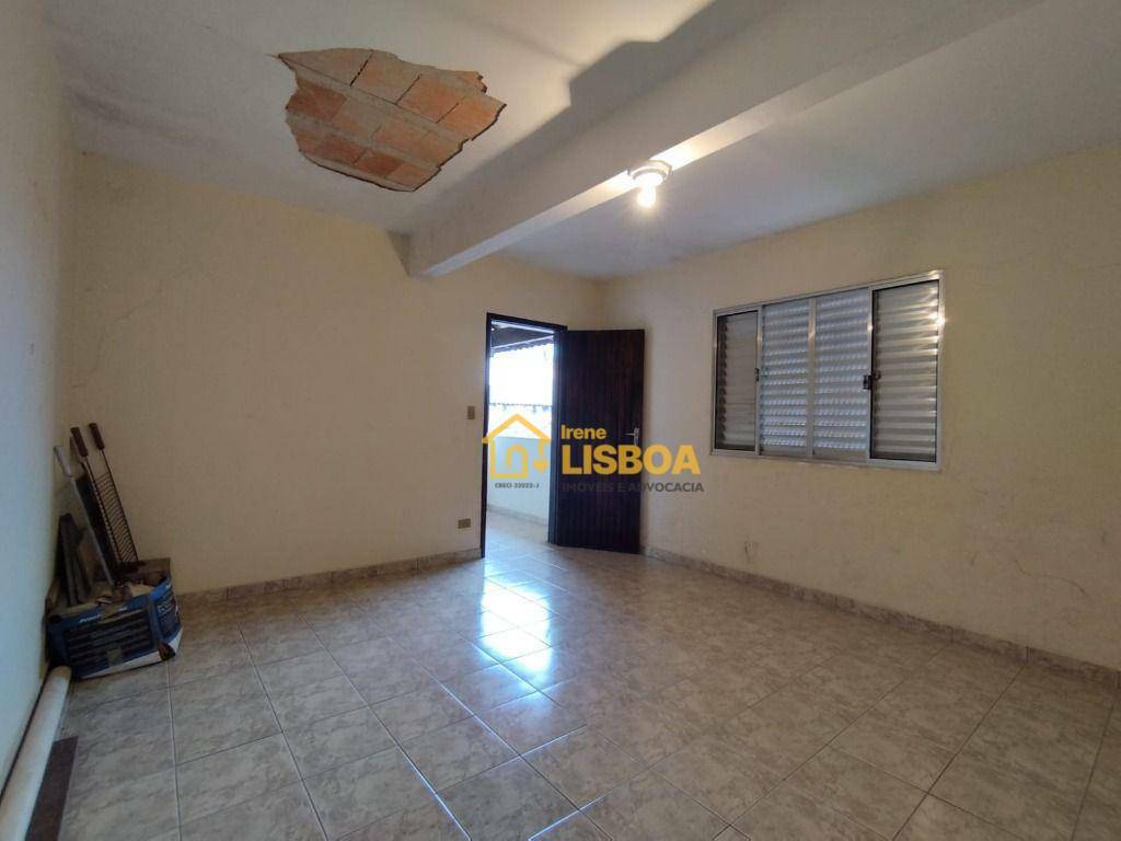 Casa à venda com 3 quartos, 270m² - Foto 17