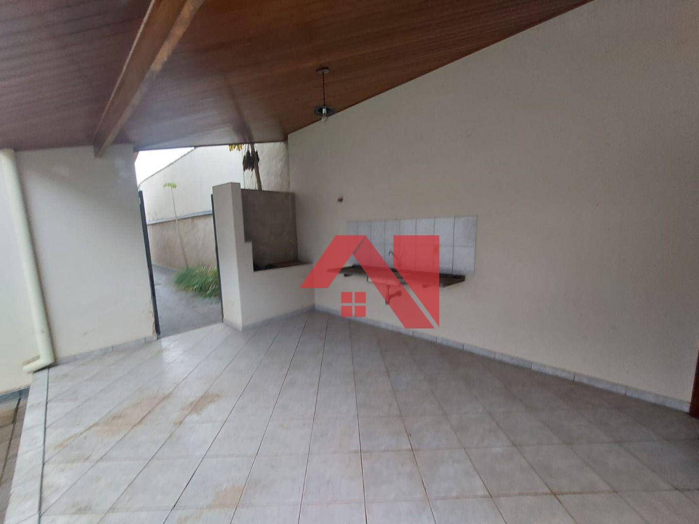 Casa à venda com 3 quartos, 314m² - Foto 11