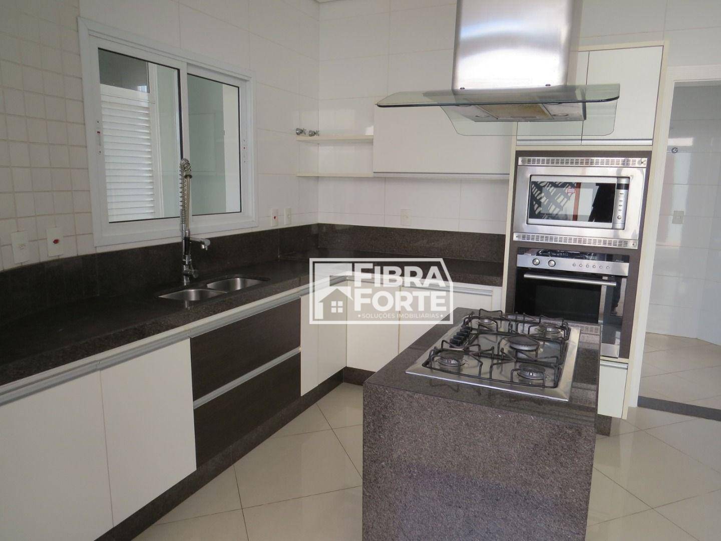 Casa de Condomínio para alugar com 4 quartos, 314m² - Foto 7