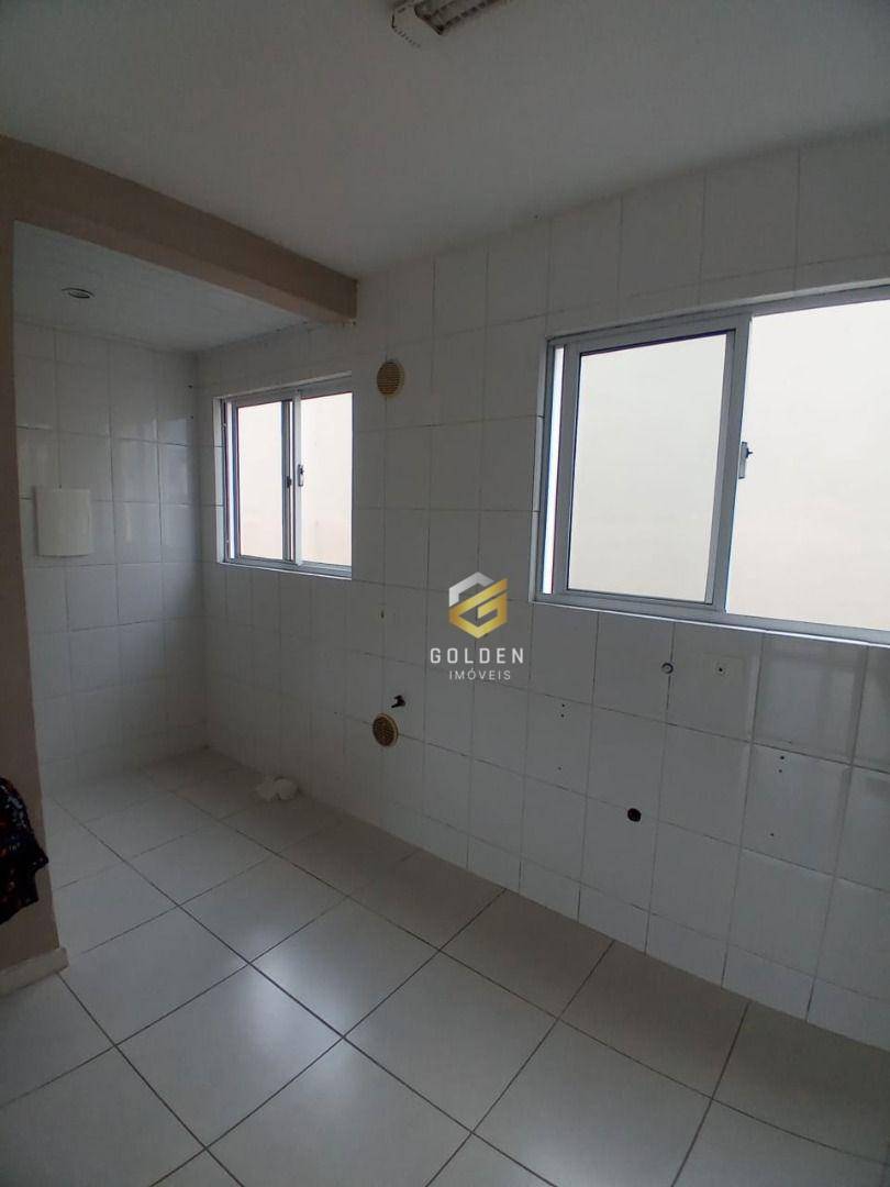 Apartamento à venda com 2 quartos, 52m² - Foto 2