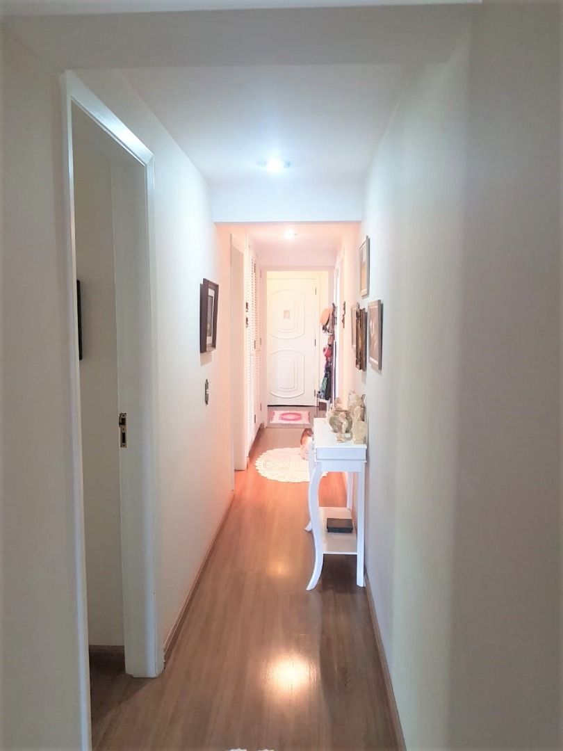 Apartamento à venda com 4 quartos, 198m² - Foto 18