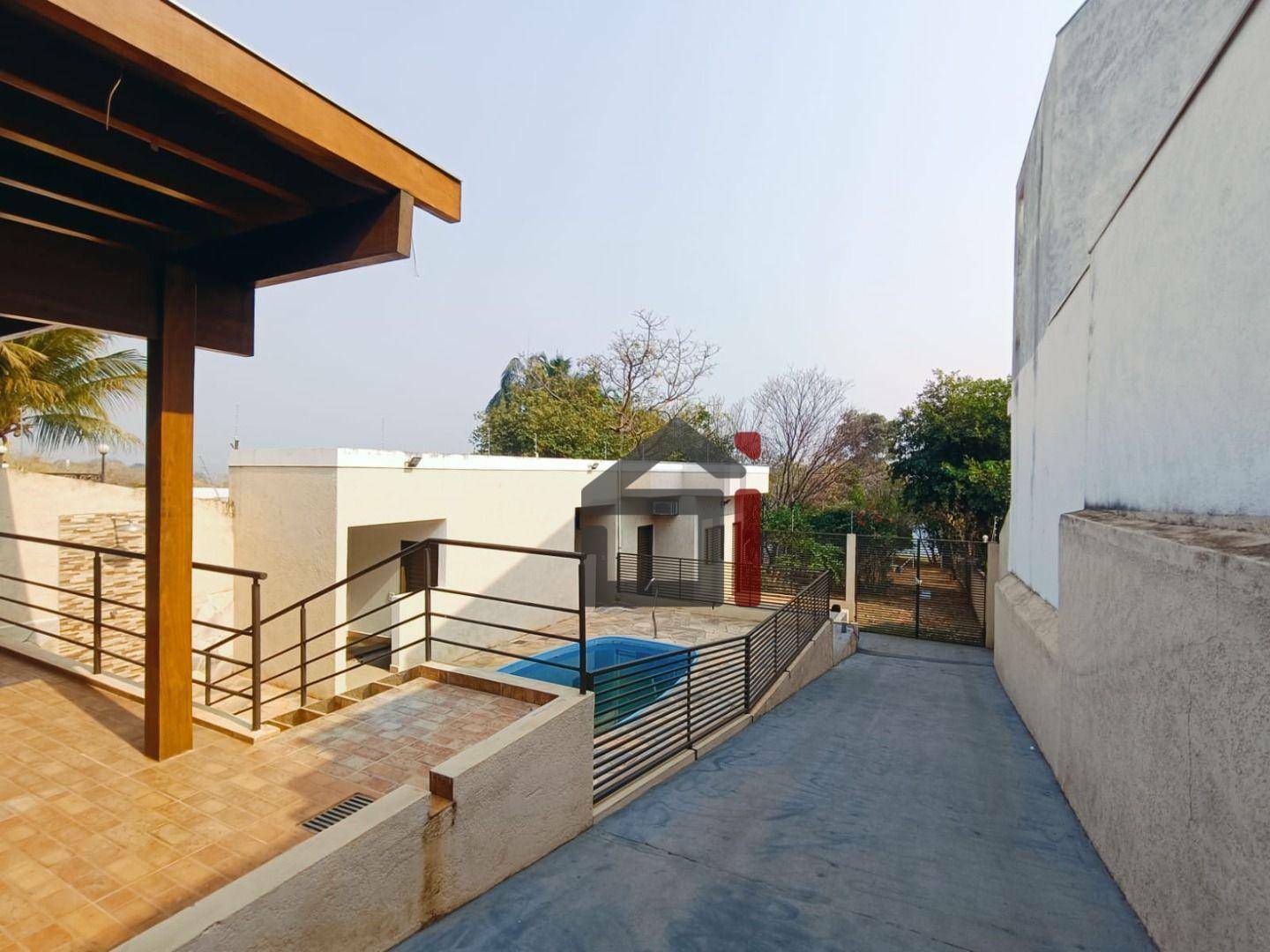Chácara à venda com 3 quartos, 250m² - Foto 7