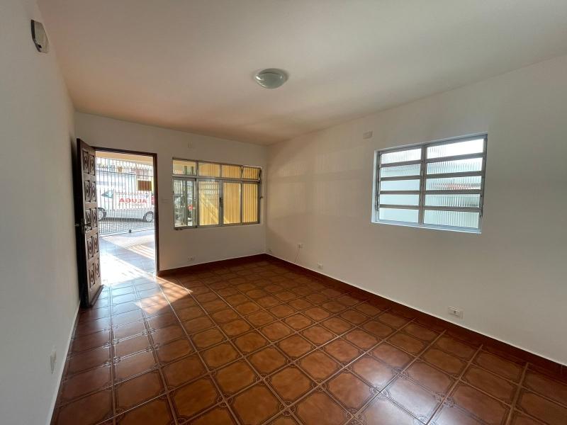 Casa para alugar com 3 quartos, 90m² - Foto 13