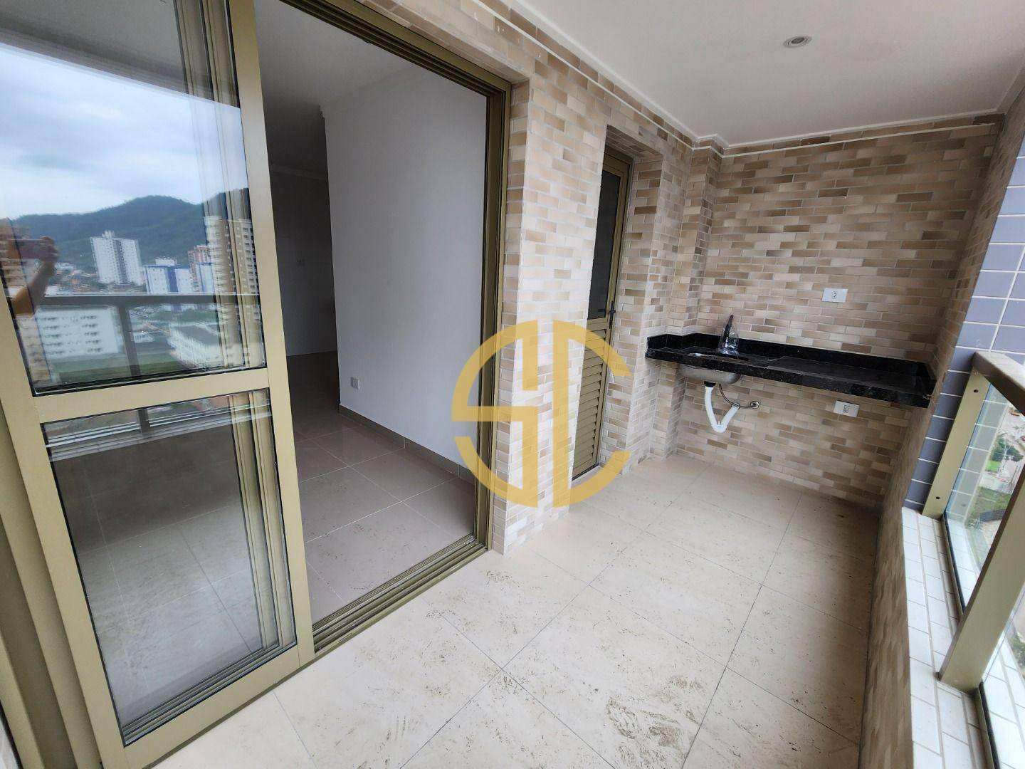 Apartamento à venda com 2 quartos, 69m² - Foto 1