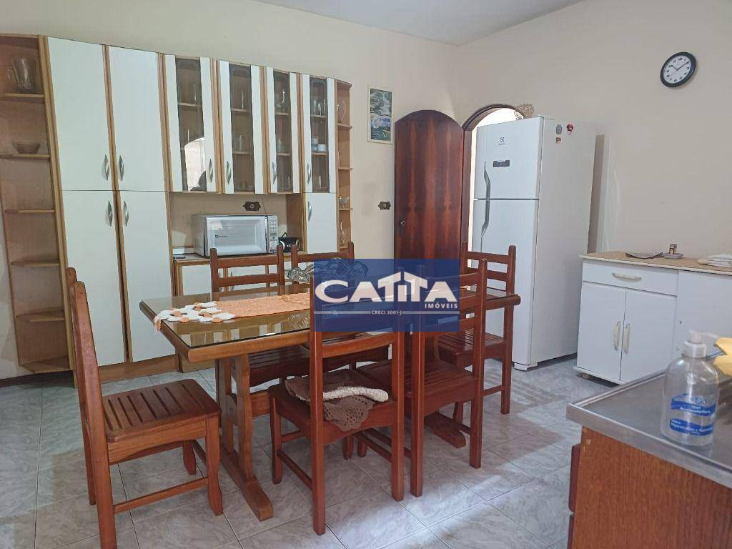 Casa à venda com 5 quartos, 240m² - Foto 14