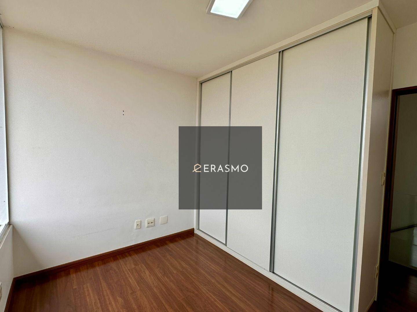 Casa de Condomínio à venda com 3 quartos, 300m² - Foto 26