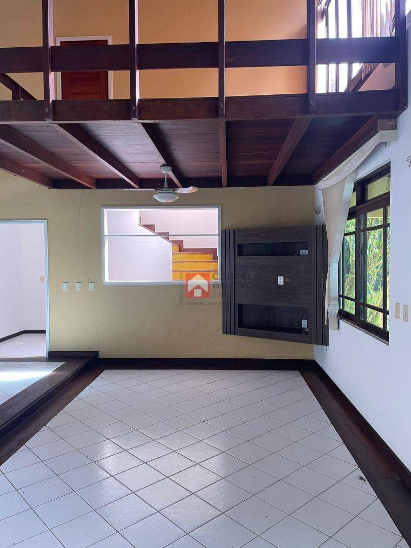 Casa de Condomínio à venda e aluguel com 3 quartos, 208m² - Foto 5