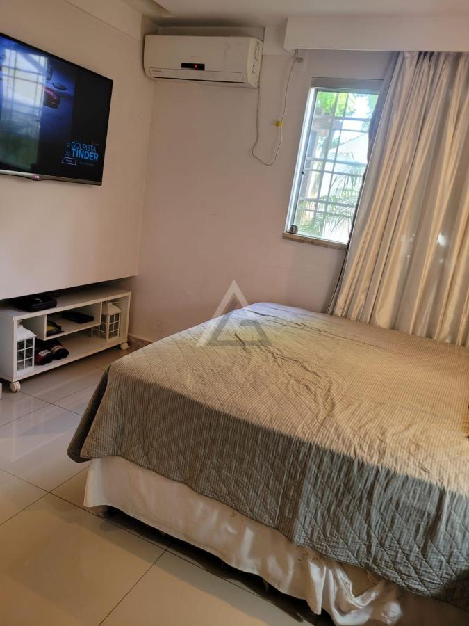 Casa de Condomínio à venda com 3 quartos, 230m² - Foto 15