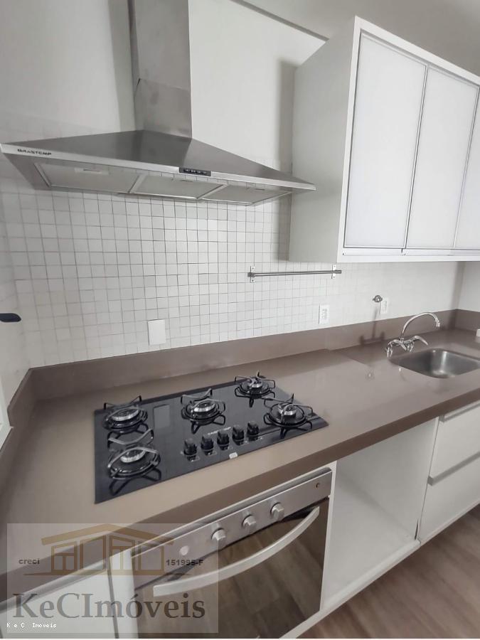 Apartamento à venda com 3 quartos, 108m² - Foto 3