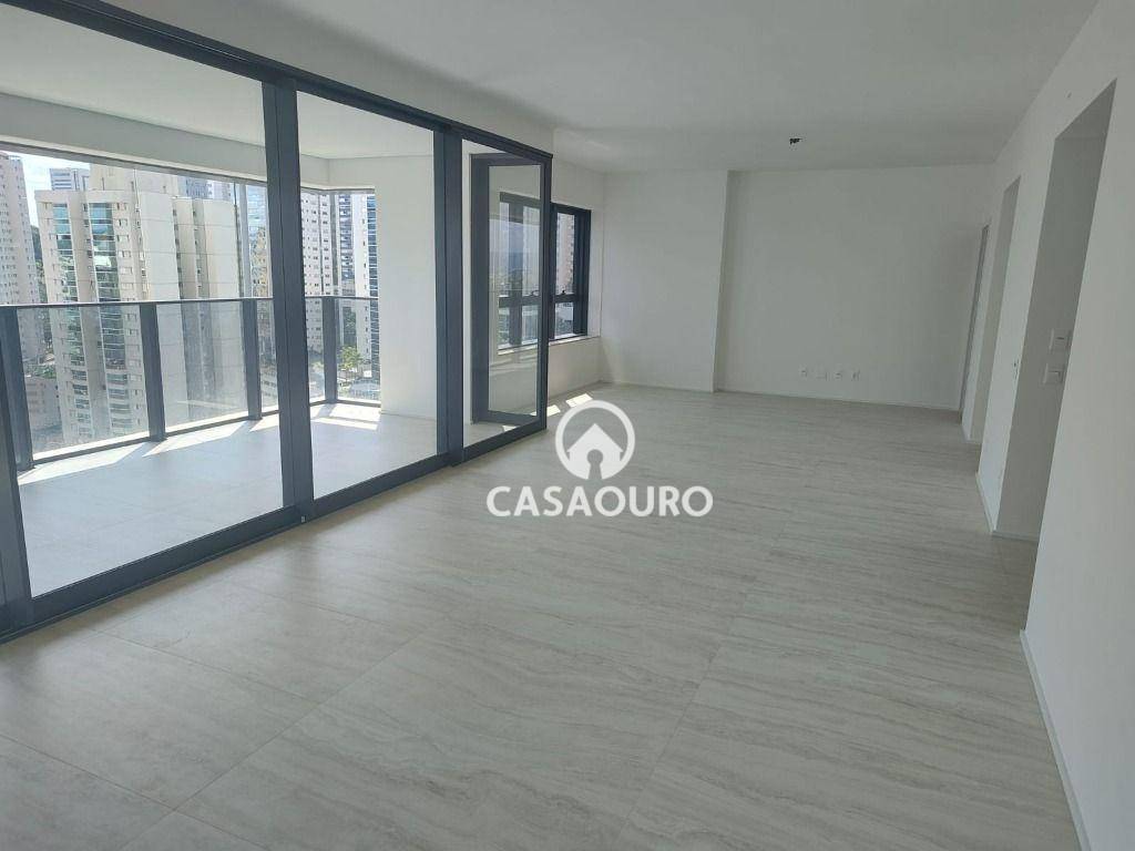 Apartamento, 4 quartos, 225 m² - Foto 1