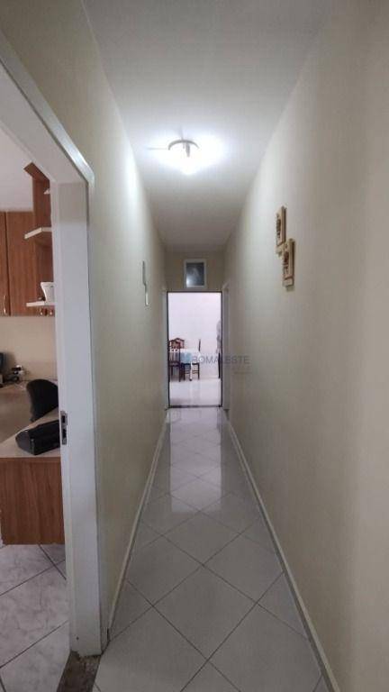 Casa à venda com 3 quartos, 225m² - Foto 6