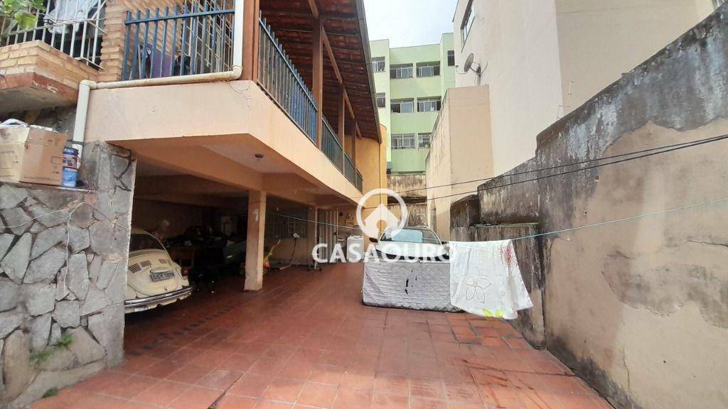 Casa à venda com 3 quartos, 187m² - Foto 18