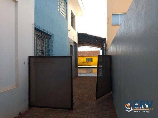 Sobrado para alugar com 2 quartos, 300m² - Foto 21