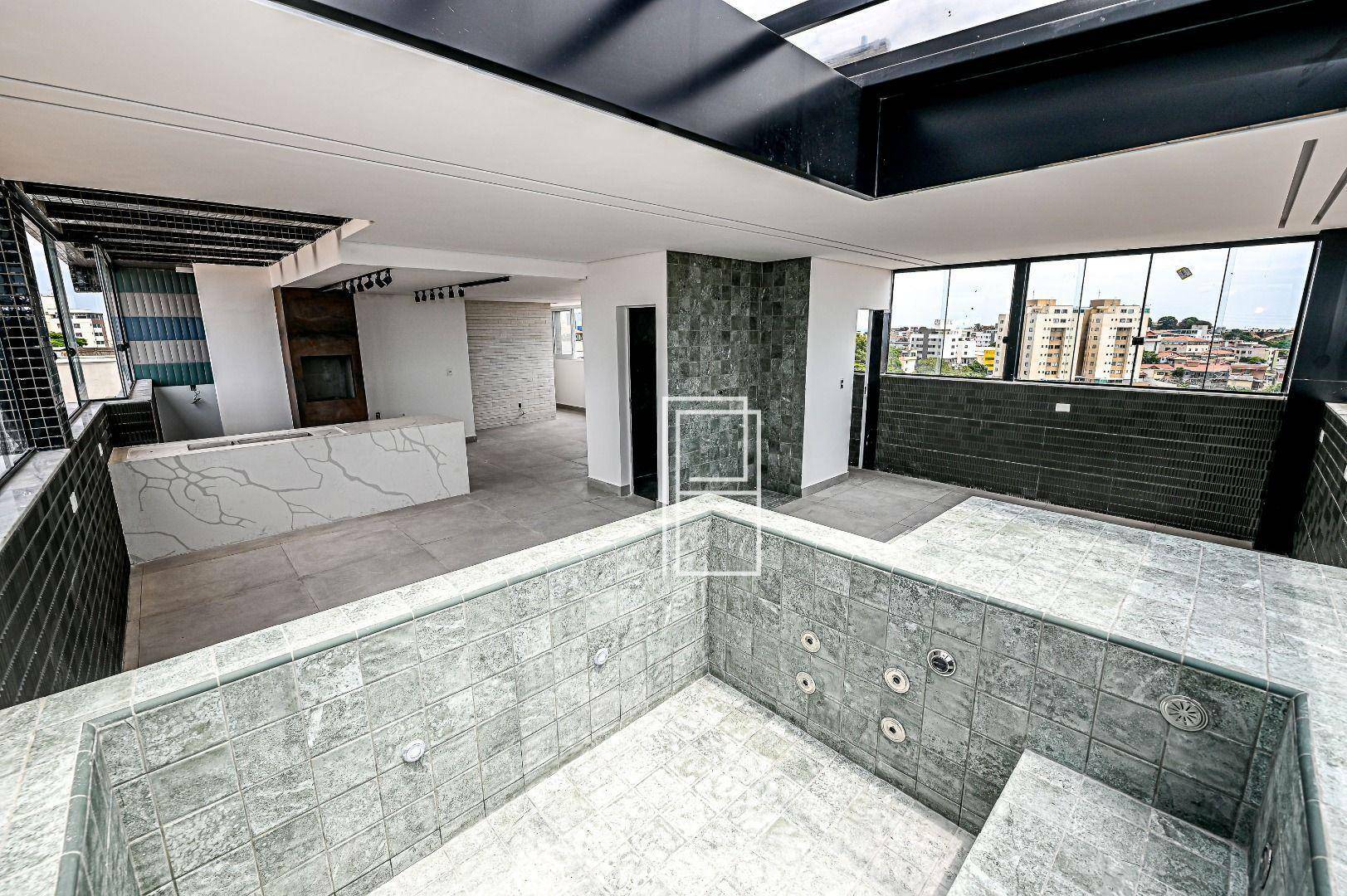 Cobertura à venda com 4 quartos, 210m² - Foto 4