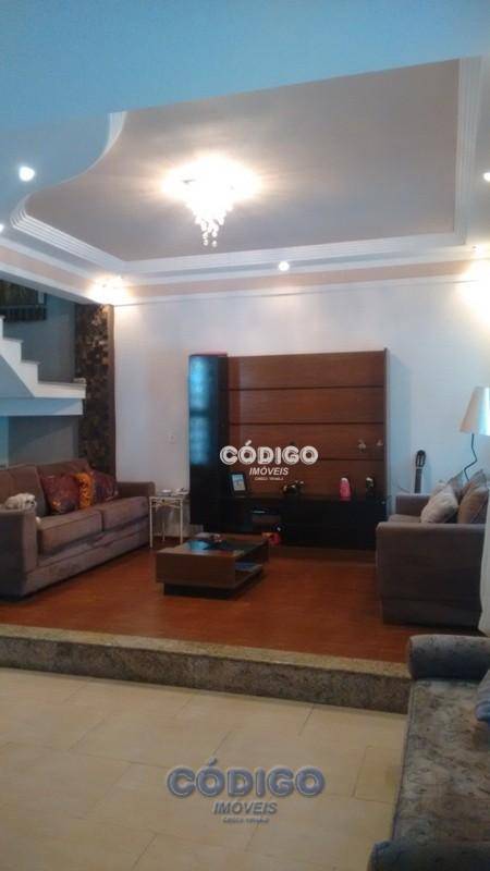 Sobrado à venda com 3 quartos, 480m² - Foto 4