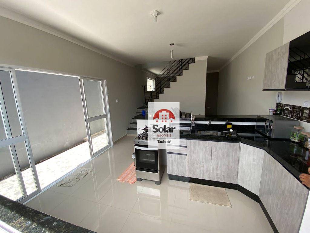 Casa à venda com 3 quartos, 108m² - Foto 3