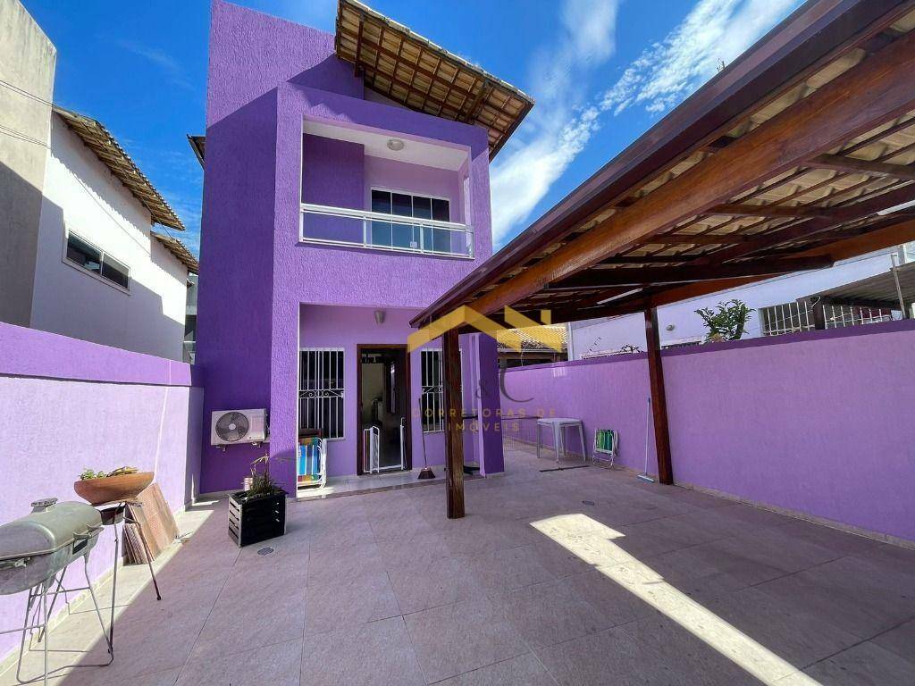 Casa à venda com 2 quartos, 84m² - Foto 1