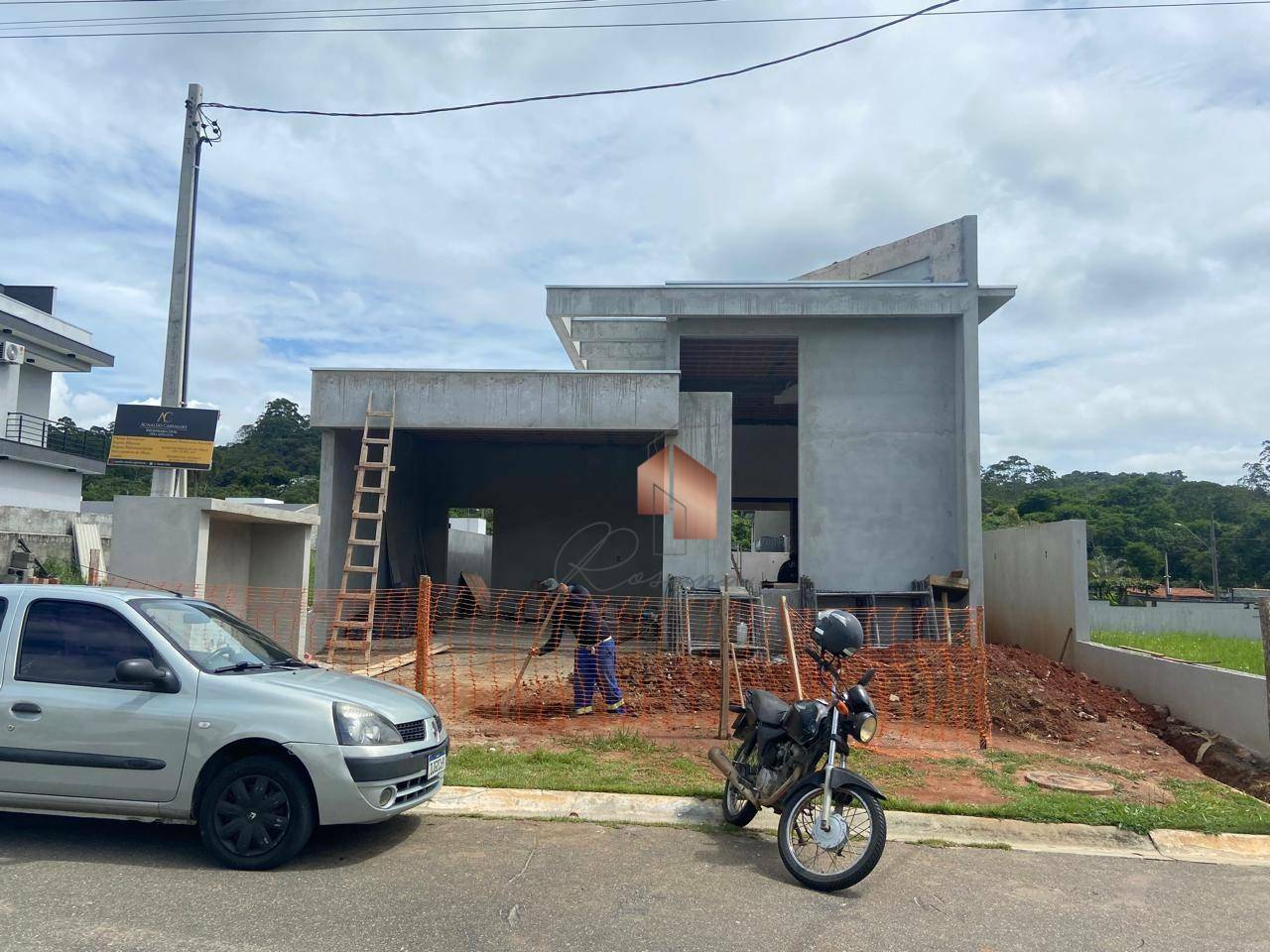 Casa de Condomínio à venda com 4 quartos, 186m² - Foto 2