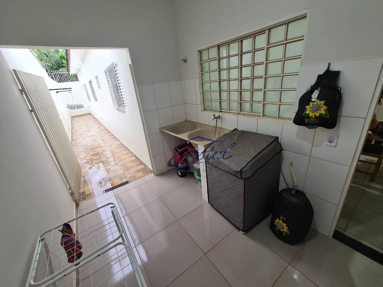 Casa à venda com 3 quartos, 125m² - Foto 28