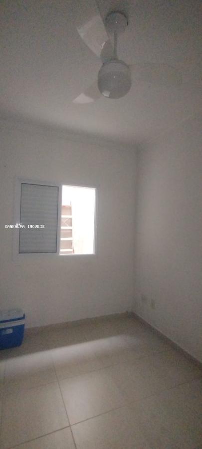 Casa à venda com 2 quartos, 71m² - Foto 26