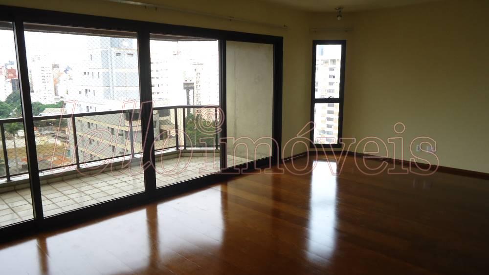 Apartamento para alugar com 3 quartos, 202m² - Foto 4