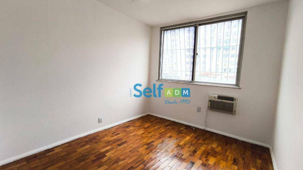 Apartamento para alugar com 2 quartos, 70m² - Foto 4