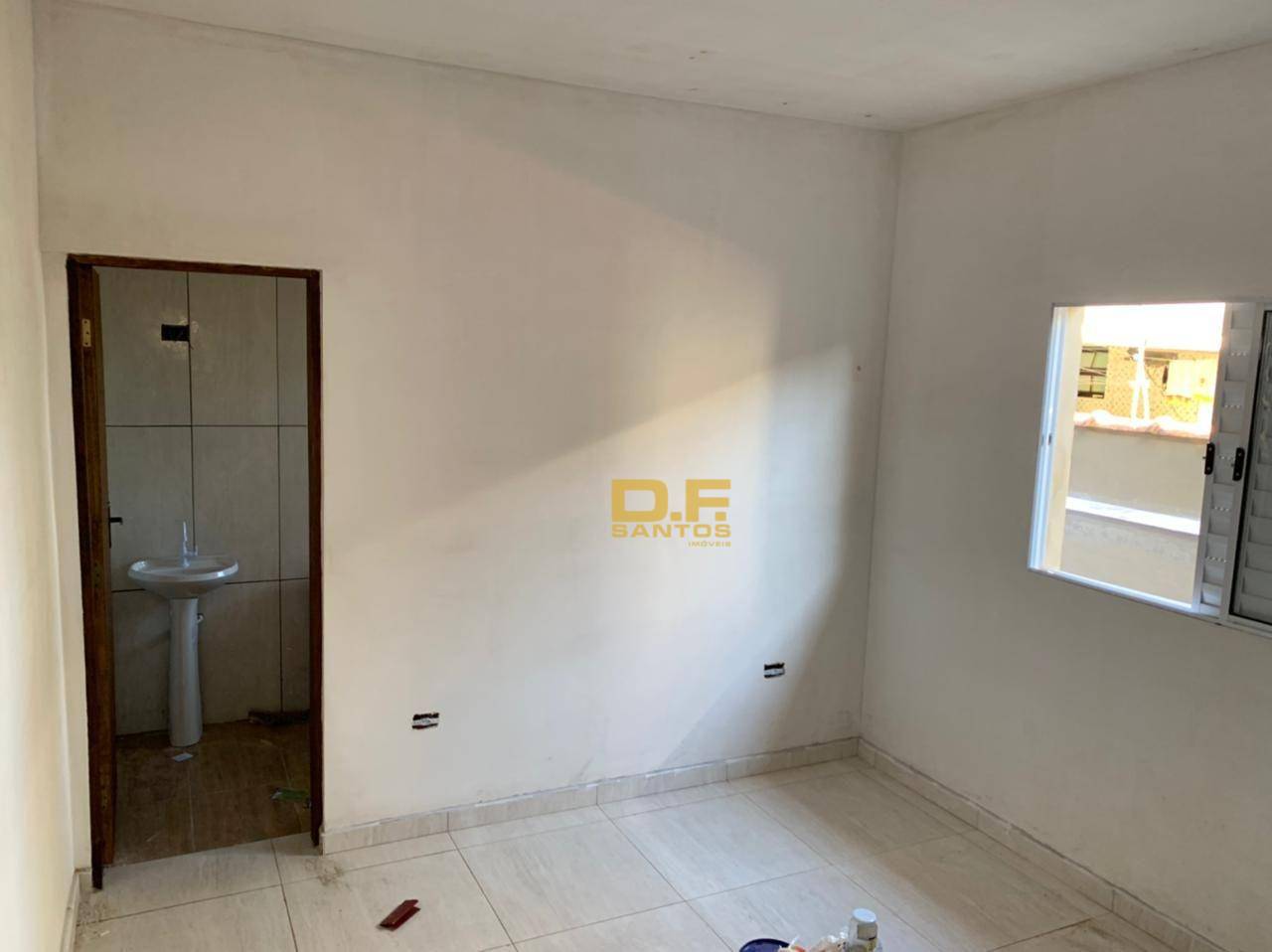 Casa à venda com 2 quartos, 1m² - Foto 8