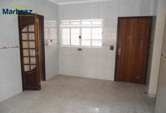 Casa à venda e aluguel com 3 quartos, 243m² - Foto 17