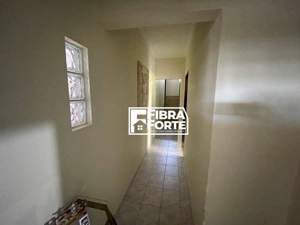 Casa à venda com 3 quartos, 274m² - Foto 8