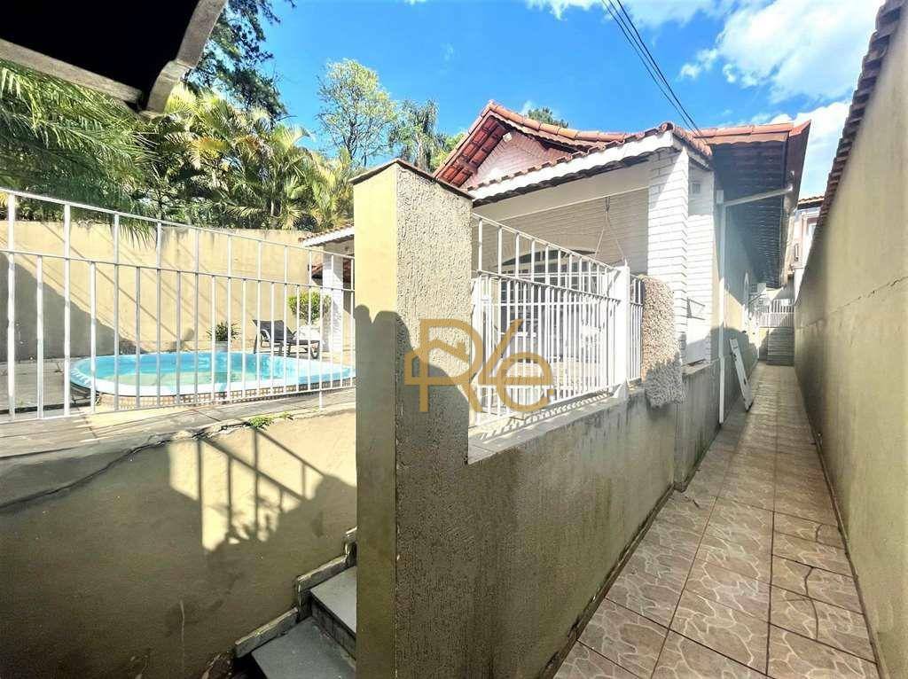 Casa de Condomínio à venda com 3 quartos, 131m² - Foto 33