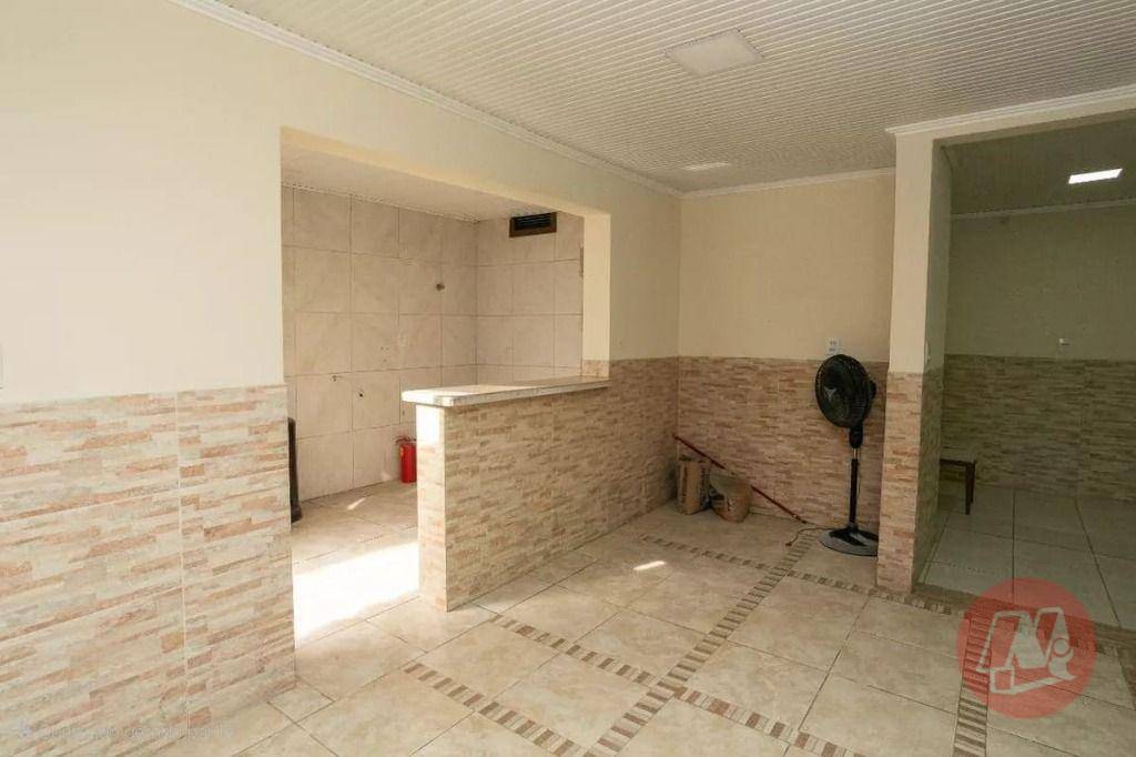 Casa para alugar com 4 quartos, 220m² - Foto 27