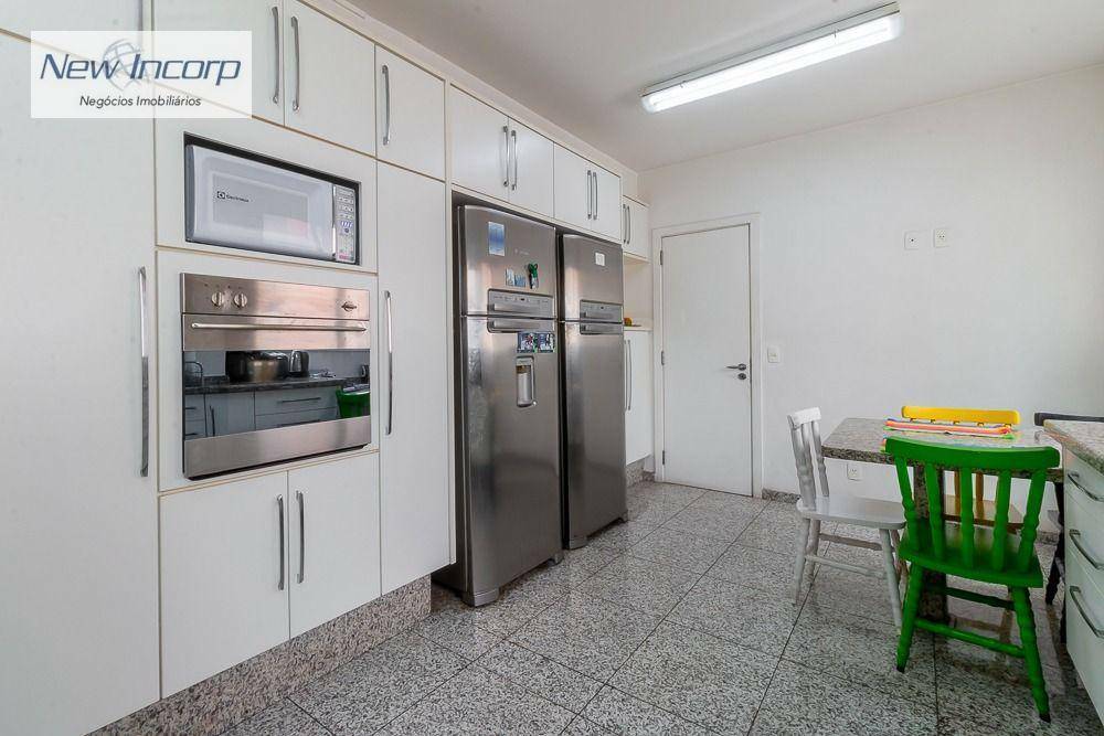 Apartamento à venda com 4 quartos, 240m² - Foto 28