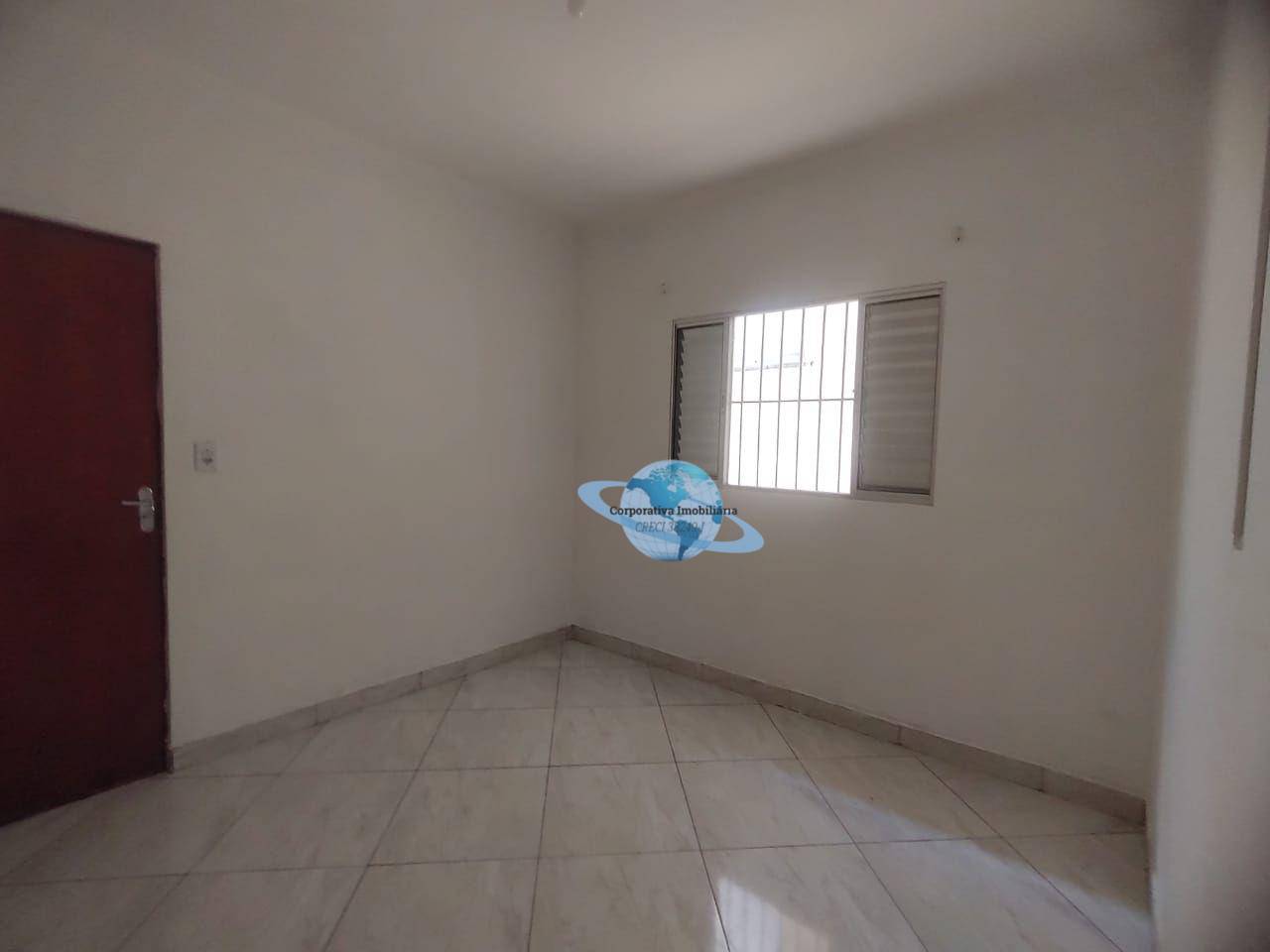 Casa para alugar com 2 quartos, 125m² - Foto 18