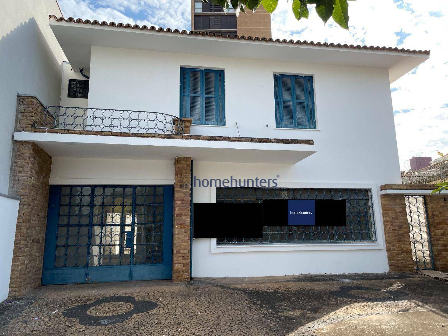 Casa para alugar com 5 quartos, 500m² - Foto 1